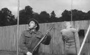 Norman Wisdom | atac la baioneta
